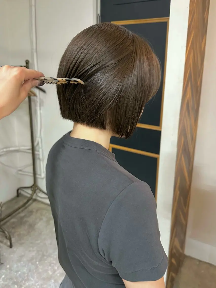 ミディアム カット ヘアカラー トリートメント NAGISA髪質改善 &透明感カラー🪞のヘアスタイル