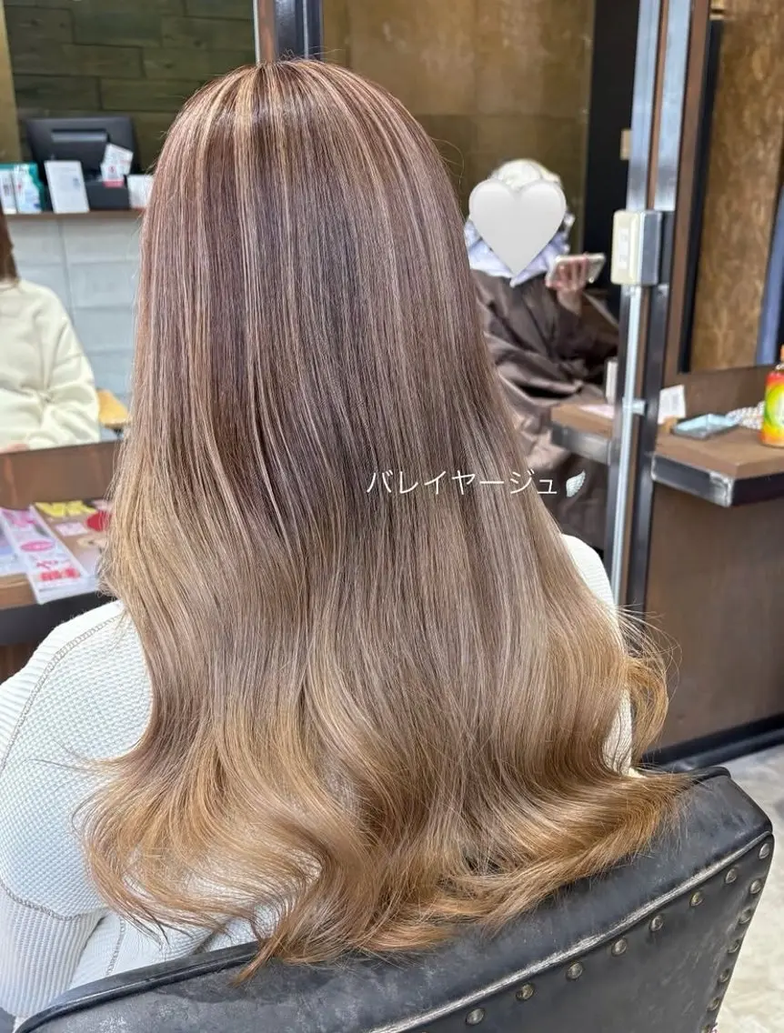 ロング カラー バレイヤージュ ベージュカラー ブリーチ ブルーカラー ダブルカラー 🫟Blanco🫟 Color&Careのヘアスタイル