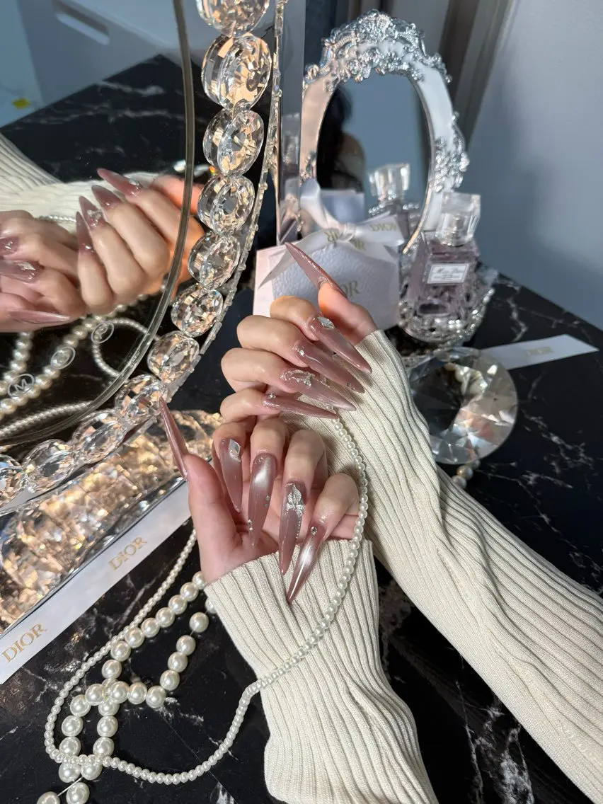 ネイル ハンドネイル Aimme nail 🌙エメ ネイルのネイルデザイン