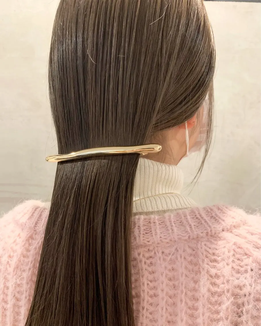 ミディアム カラー ブリーチ グレージュ カット ヘアカラー 落合希 Olivebeigeのヘアスタイル