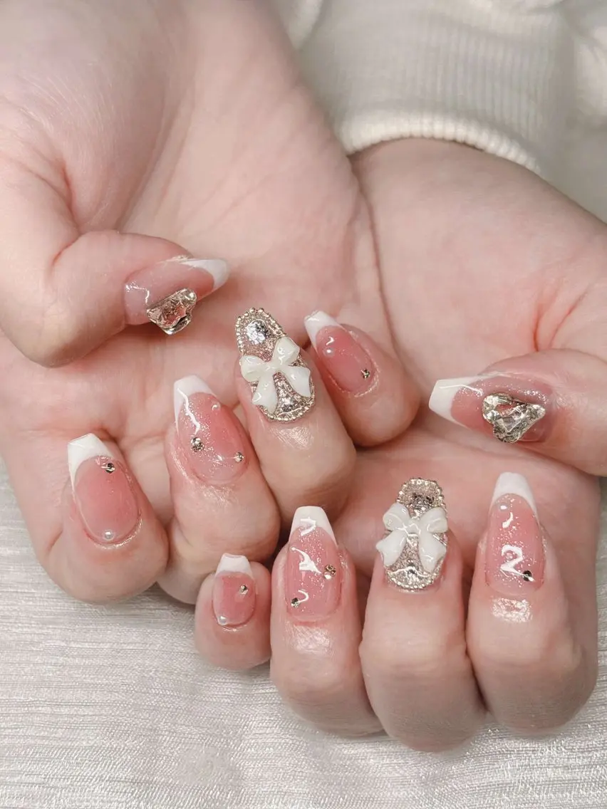 ネイル 長さ出し グラデーション 卒業式 キラキラネイル マグネットネイル ハンドネイル Lee Nailsのネイルデザイン