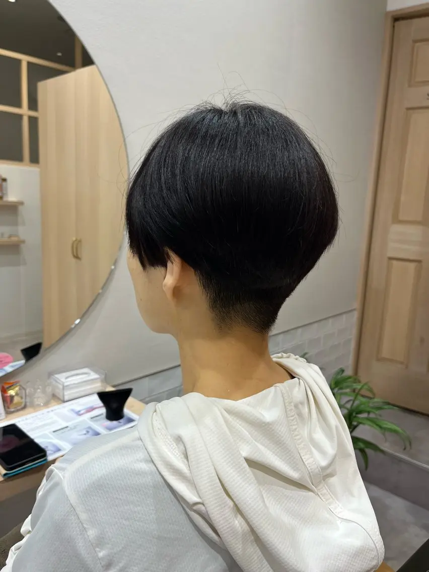 ショート レディースカット/ ヒグレアキコのヘアスタイル