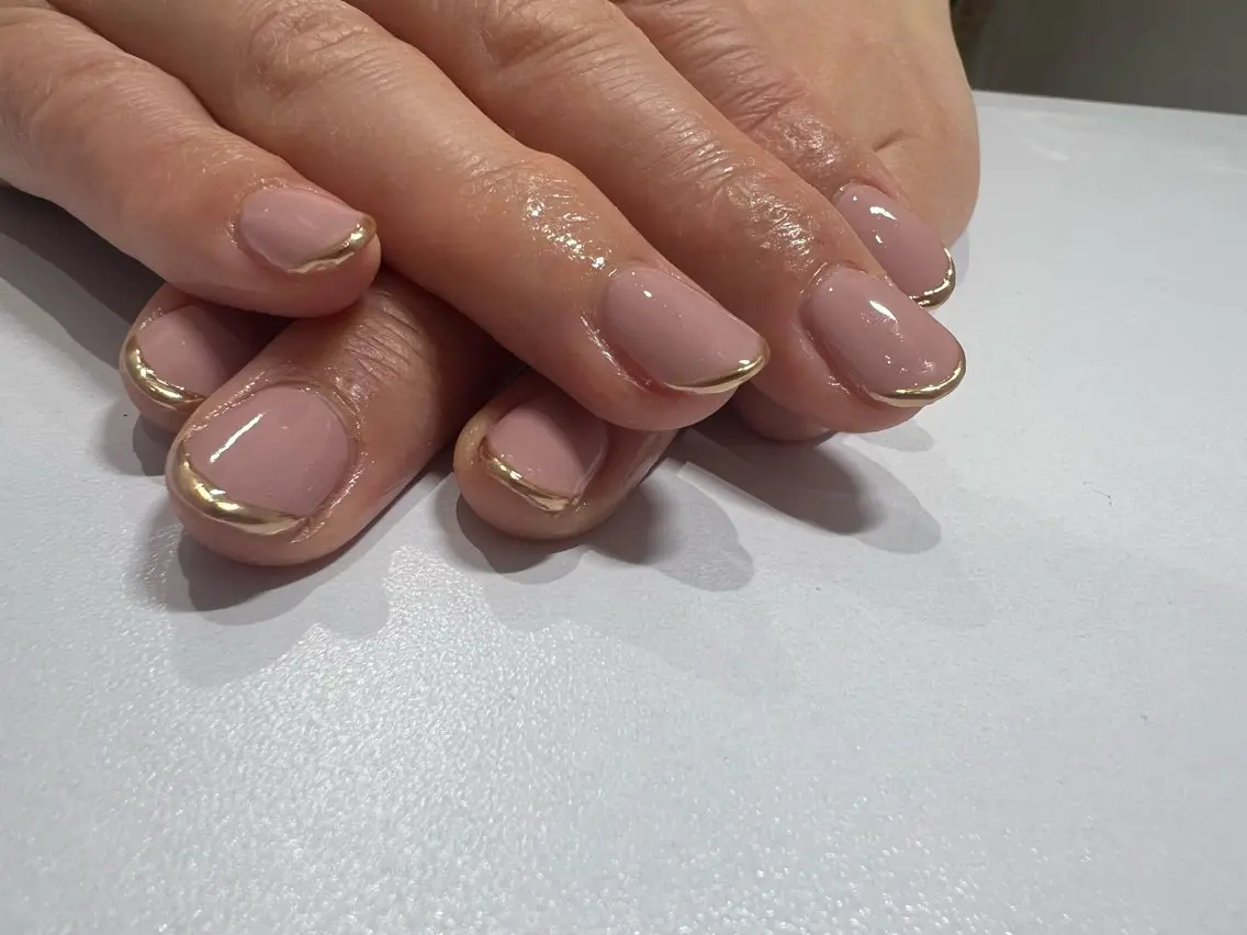ネイル Color . Iwanoのネイルデザイン