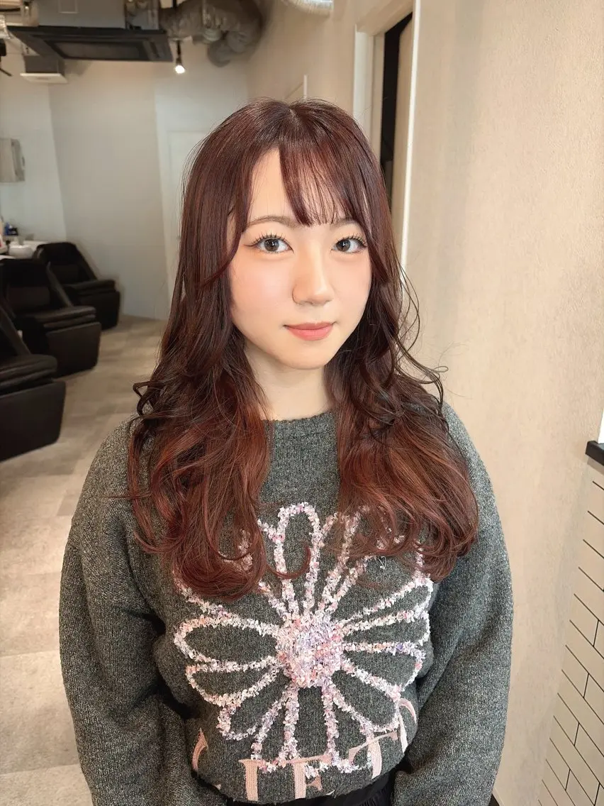 ミディアム カラー レイヤーカット カット ヘアカラー ウルフカット レイヤーカット上柿のヘアスタイル