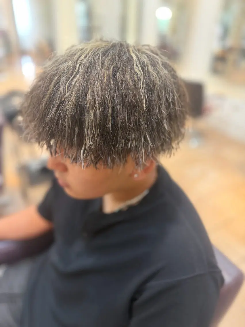 カラー パーマ 伊藤 萌花のヘアスタイル