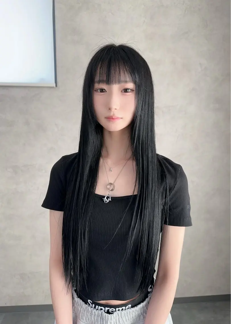 ロング カラー ヘアアレンジ 黒髪 ロング ヘアカラー トリートメント 境町/透明感カラー/ レイヤー/中茎涼太のヘアスタイル