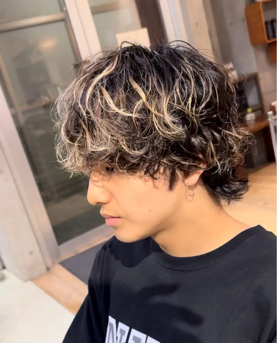 パーマ ウルフカット 【fifth】渡部 永遠のヘアスタイル