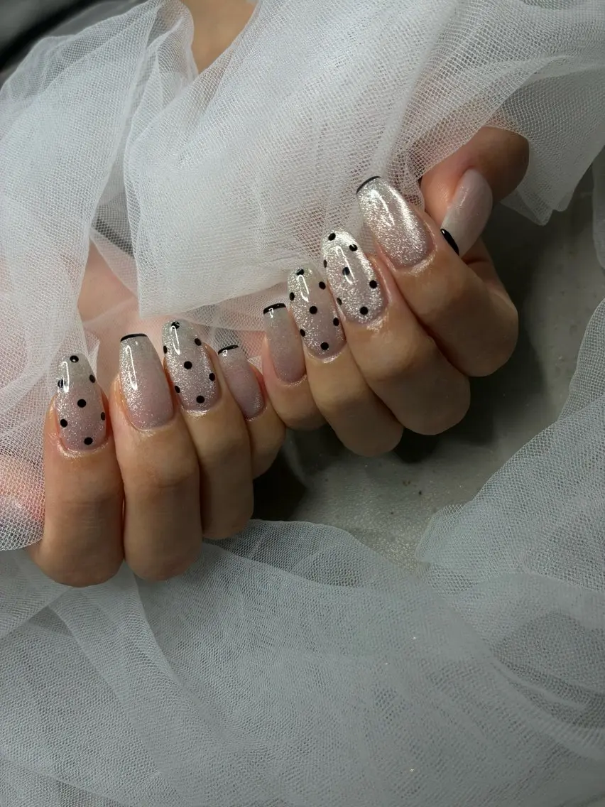 ネイル マグネットネイル KaPílína nail salonのネイルデザイン