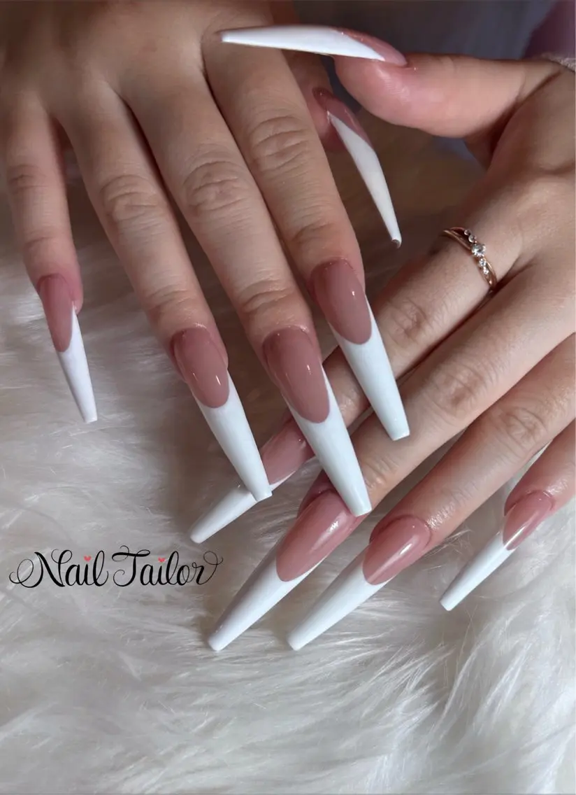 ネイル フレンチネイル ロングネイル スーパーロングネイル ハンドネイル NailTailor ネイルテイラーのネイルデザイン