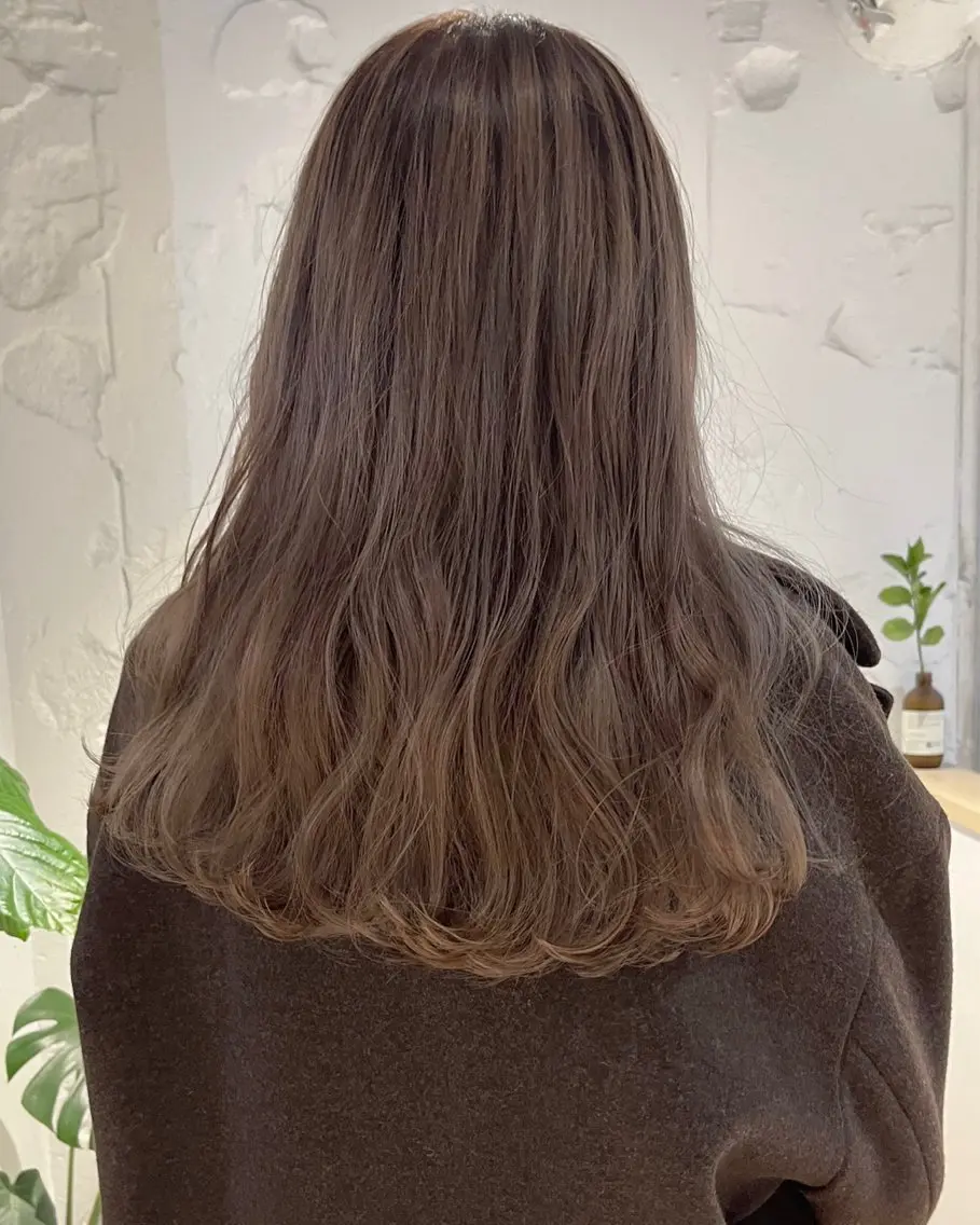 ロング カラー ヘアカラー 透明感カラー♡ 岡部瑠里のヘアスタイル