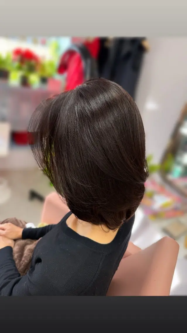 ミディアム カラー カット ヘアカラー トリートメント Sakura .のヘアスタイル
