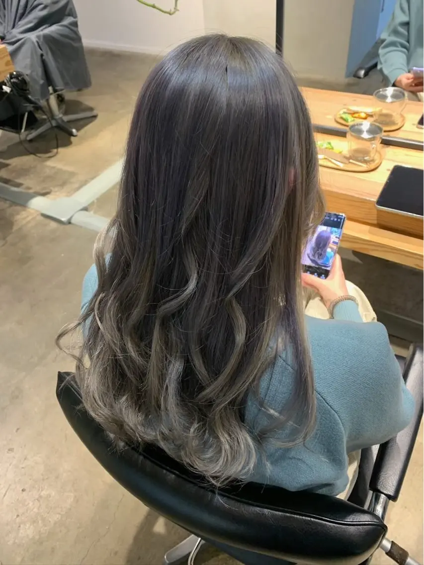 カラー 西村 颯世のヘアスタイル