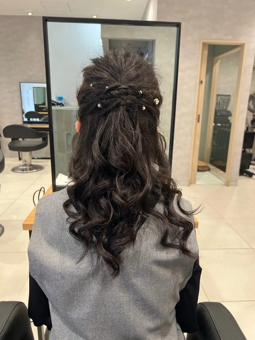 🌟お出かけ前の簡単ヘアアレンジ🌟の写真