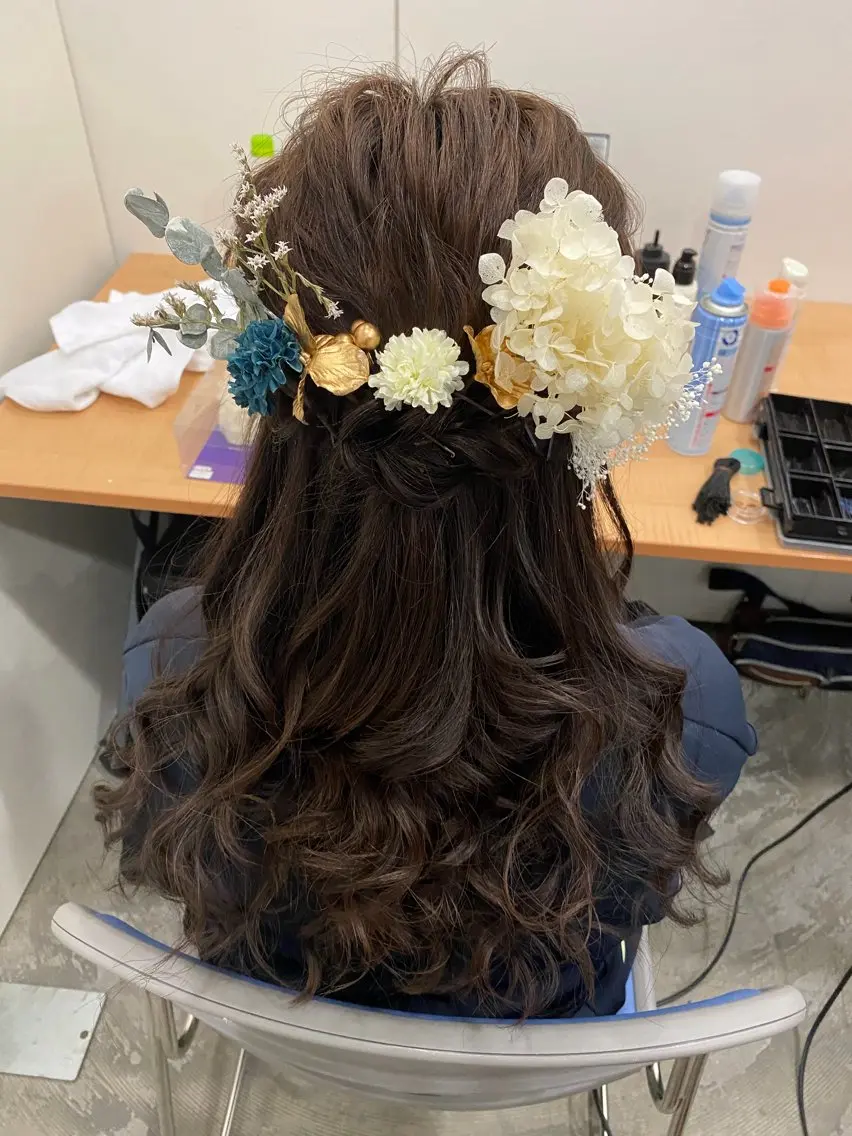 ロング ヘアアレンジ ヘアセット 🌈髪質改善🌈 過去の1艶サラ体験✨のヘアスタイル