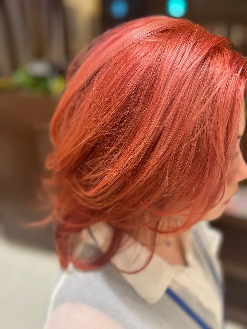 ミディアム カラー ブリーチ オレンジ オレンジピンク ピンクカラー 鈴木 一翔のヘアスタイル