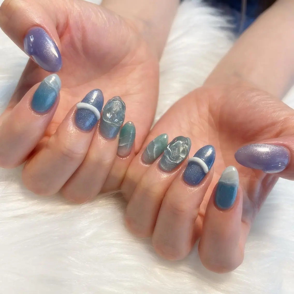 ネイル ハンドネイル ゴテゴテ💙ワンホン リオナのネイルデザイン