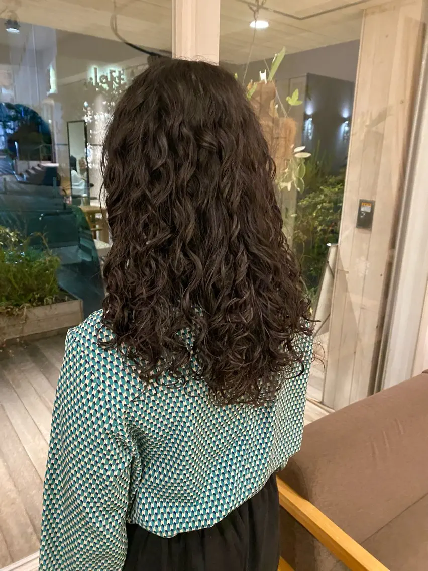 ロング パーマ パーマ BELLA阿部野 TOMOMIのヘアスタイル