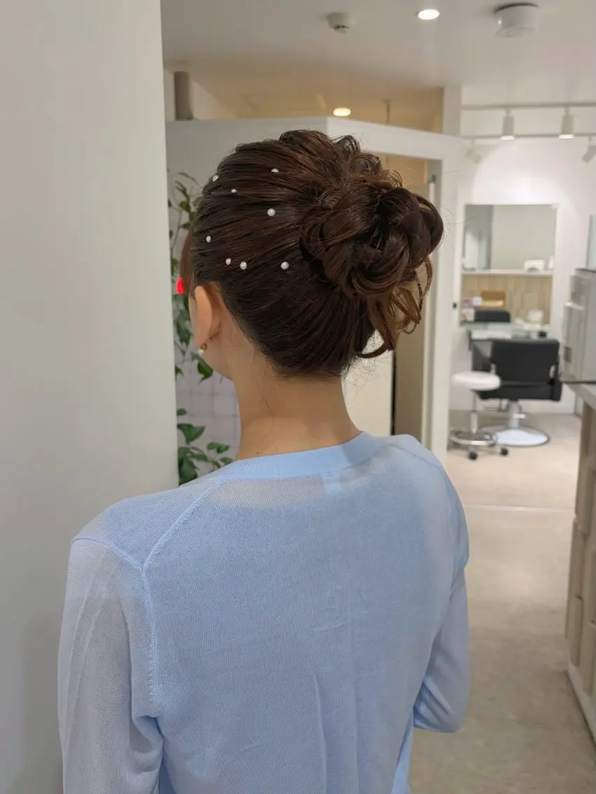 ヘアアレンジ ヘアセット RISAKO レイヤーカット🎀のヘアスタイル
