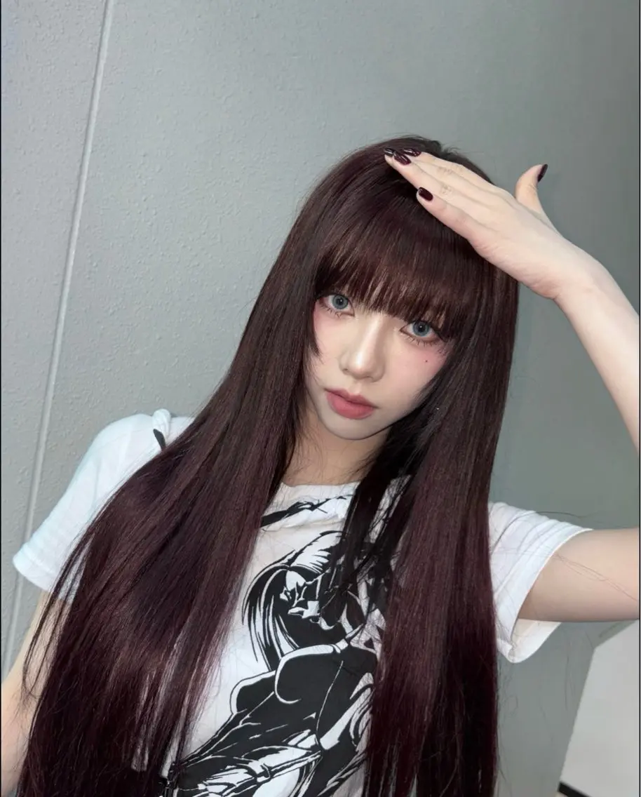 ロング カラー レッドカラー ヘアカラー トリートメント ラベンダー💜 グレージュ🩶のヘアスタイル
