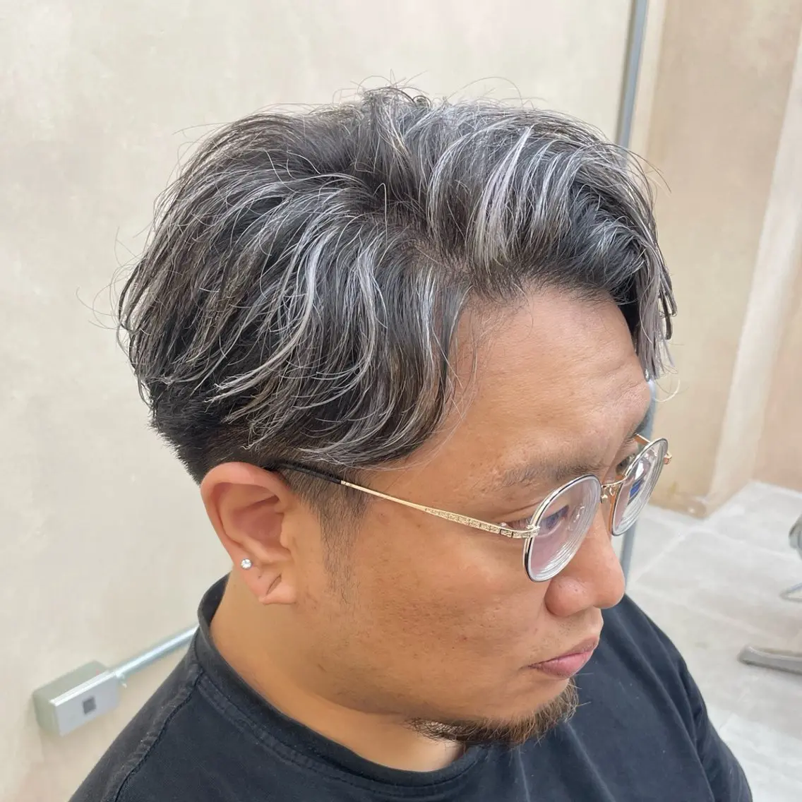 メンズ メンズブリーチ カット ヘアカラー メンズパーマ🔵 ブリーチ✨原田慎也のヘアスタイル