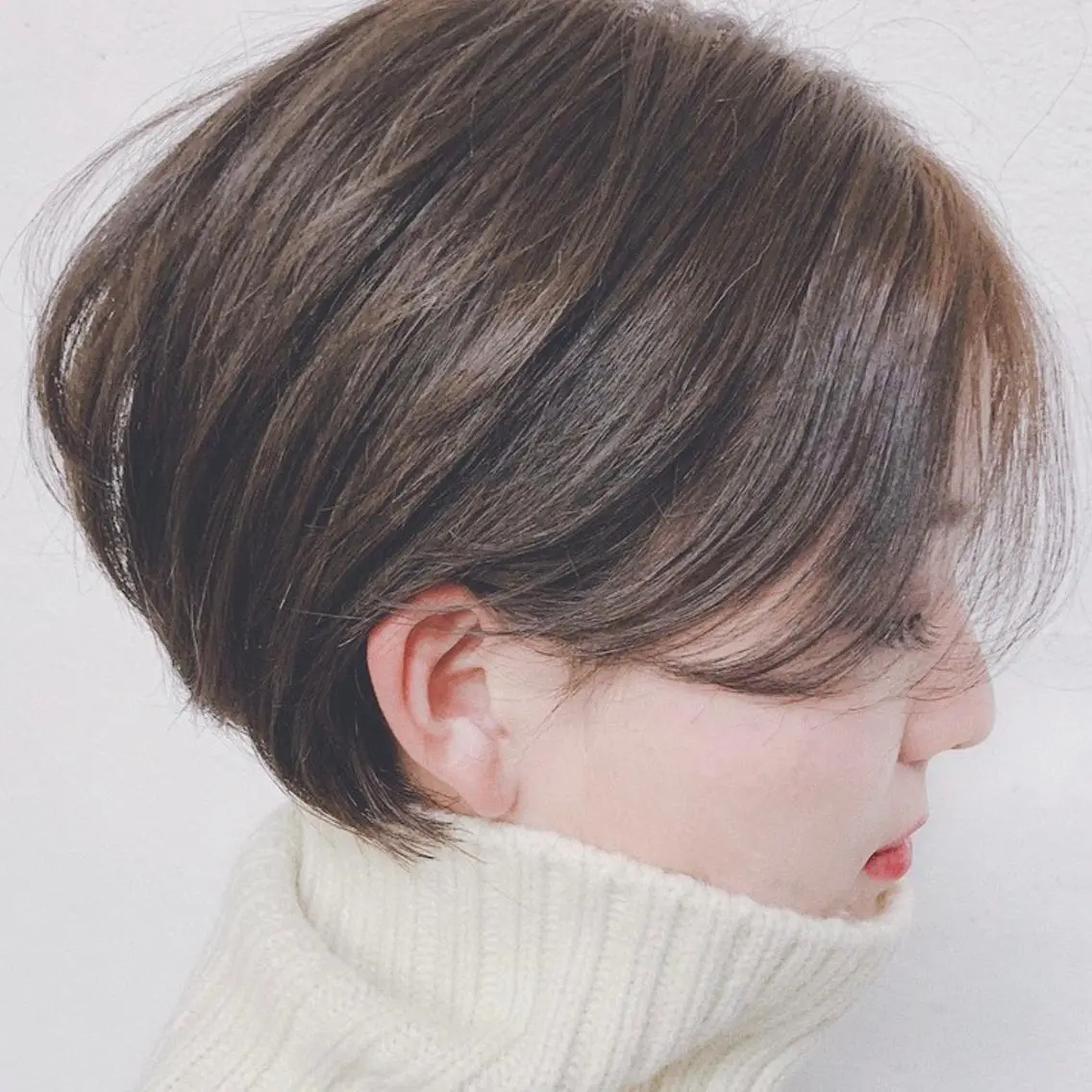 ショート カラー ハンサムショート ベージュカラー ショートヘア mayu🤍 透明感カラーのヘアスタイル