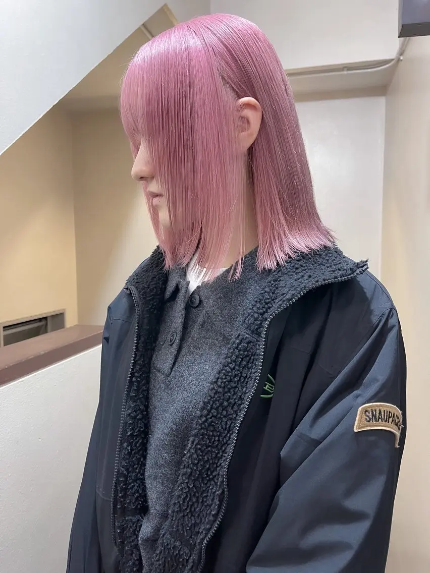 ミディアム カラー カット ヘアカラー トリートメント ヘアセット 安部佑哉/ハイトーン /レイヤー/ブリーチのヘアスタイル