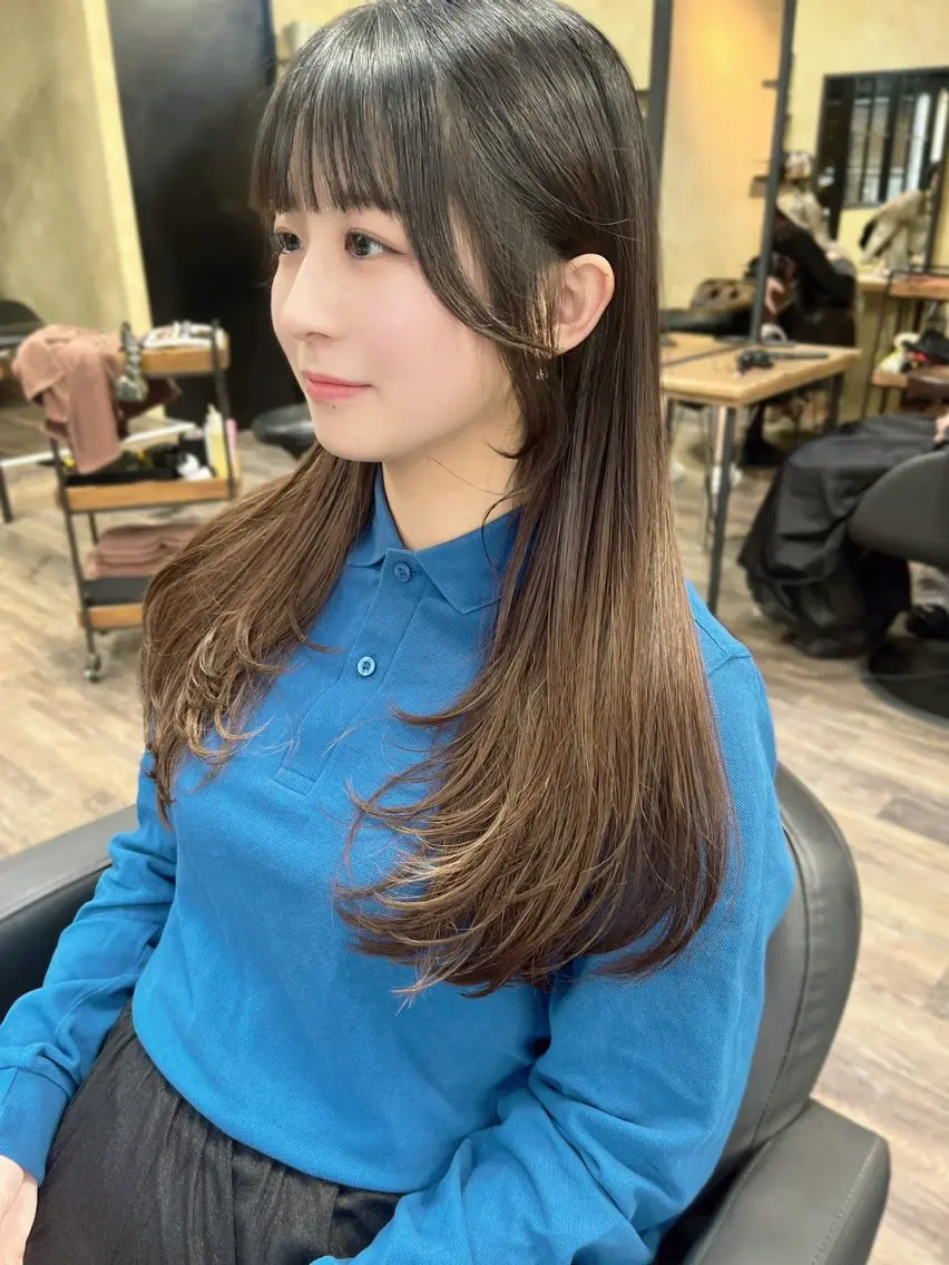ロング カラー ヘアアレンジ レイヤーカット おくれ毛 サイドバング カット トリートメント 学割有り/清楚/韓国 風/レイヤー/拓朗のヘアスタイル