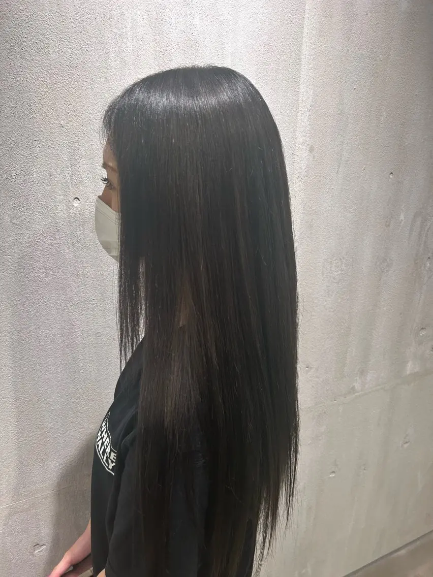 カラー tote. 成瀬晃のヘアスタイル