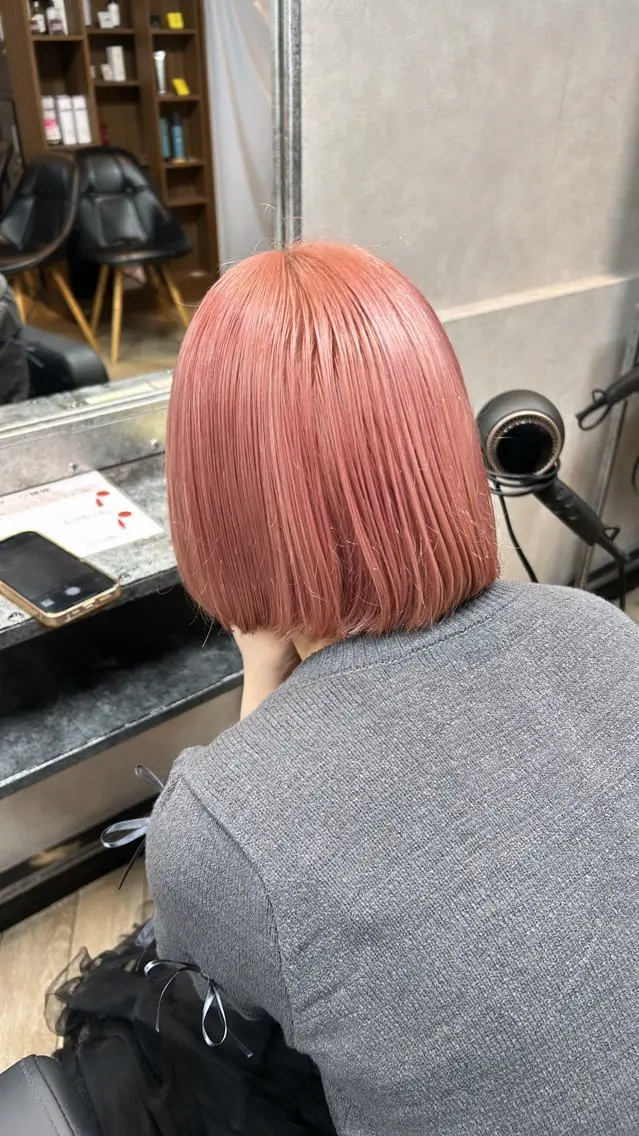 ショート カラー ピンクカラー ボブ ヘアカラー ♡派手髪カラー♡ 🅝🅐🅝🅐のヘアスタイル