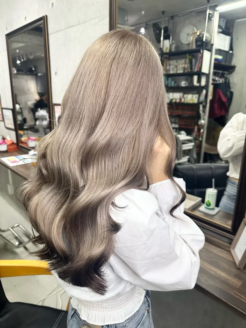 ロング カラー ハイトーンカラー ヘアカラー トリートメント Kazu 🌠名古屋 ハイトーン/レイヤーのヘアスタイル
