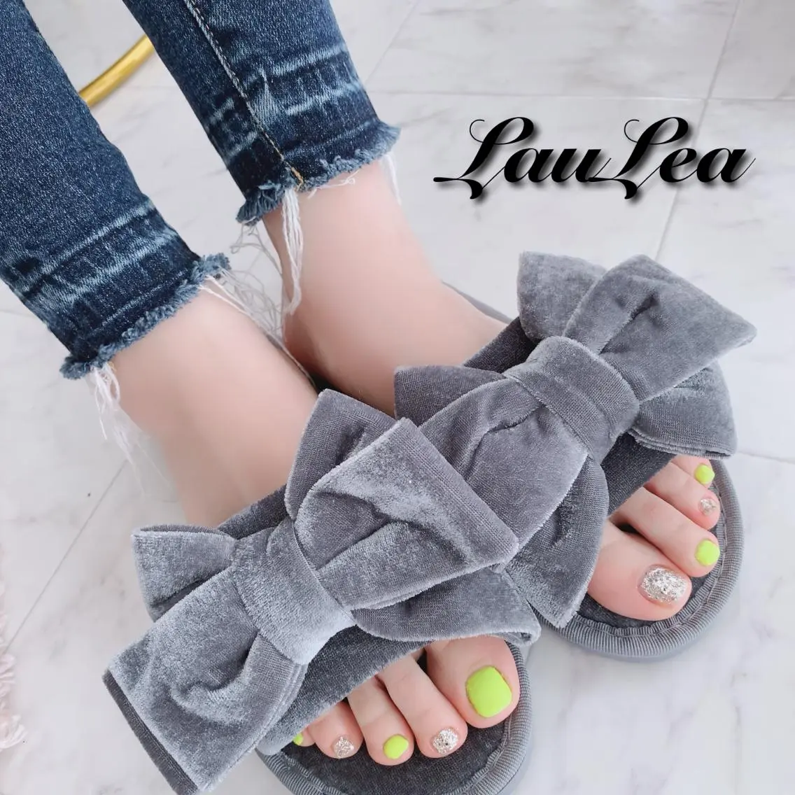 ネイル フットネイル ワンカラーネイル フットネイル LauLea nailのネイルデザイン