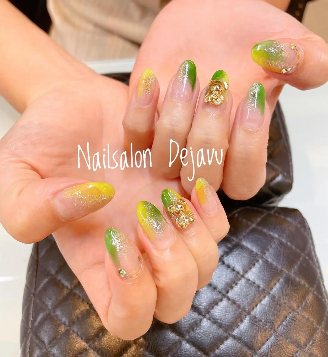 ネイル クリアネイル ストーンネイル ハンドネイル Nailsalon Dejavuのネイルデザイン