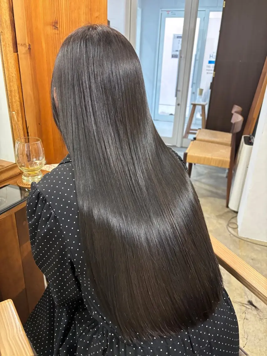 土日可能【カット+ストレートパーマ+トリートメント】 酸性ストレート 縮毛矯正 アルカリの写真