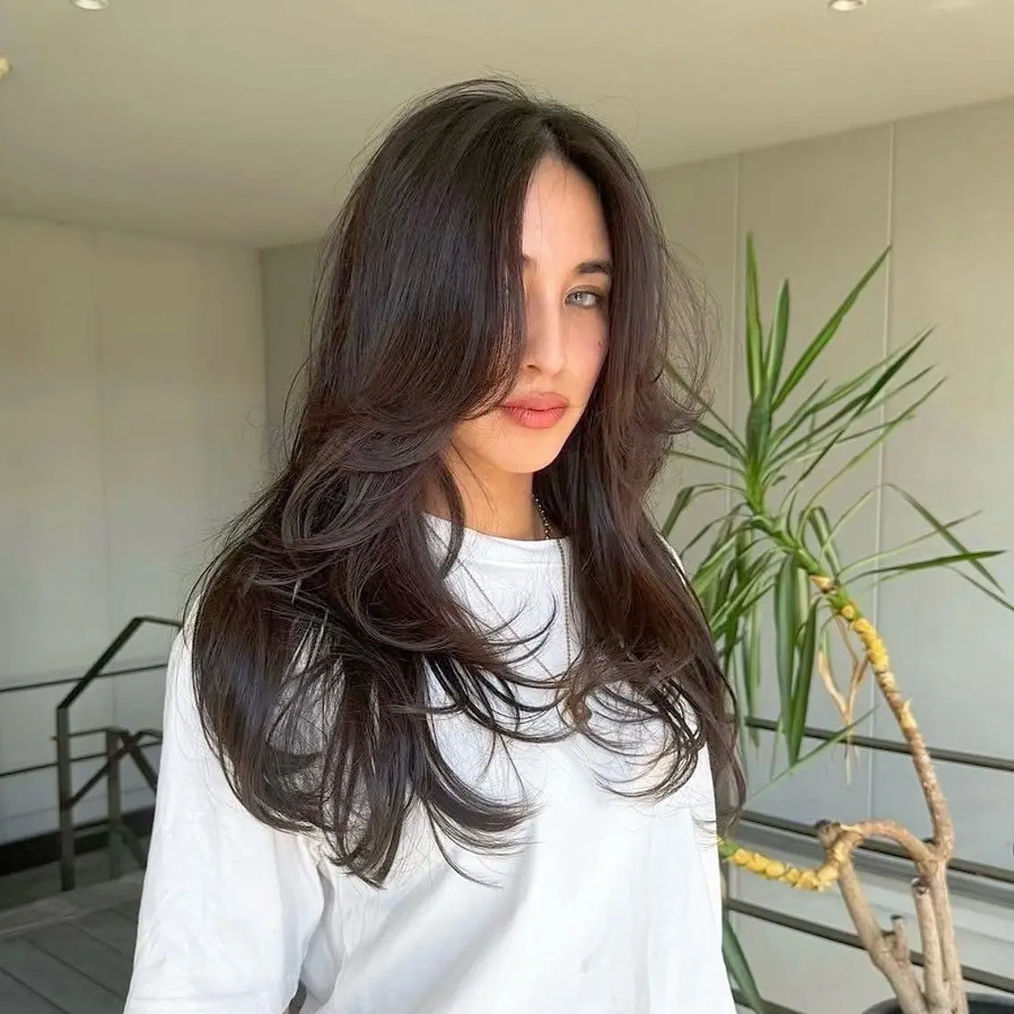 ロング カラー 顔周りカット レイヤーカット カット ヘアカラー 海外レイヤー/ 梅田美容室のヘアスタイル