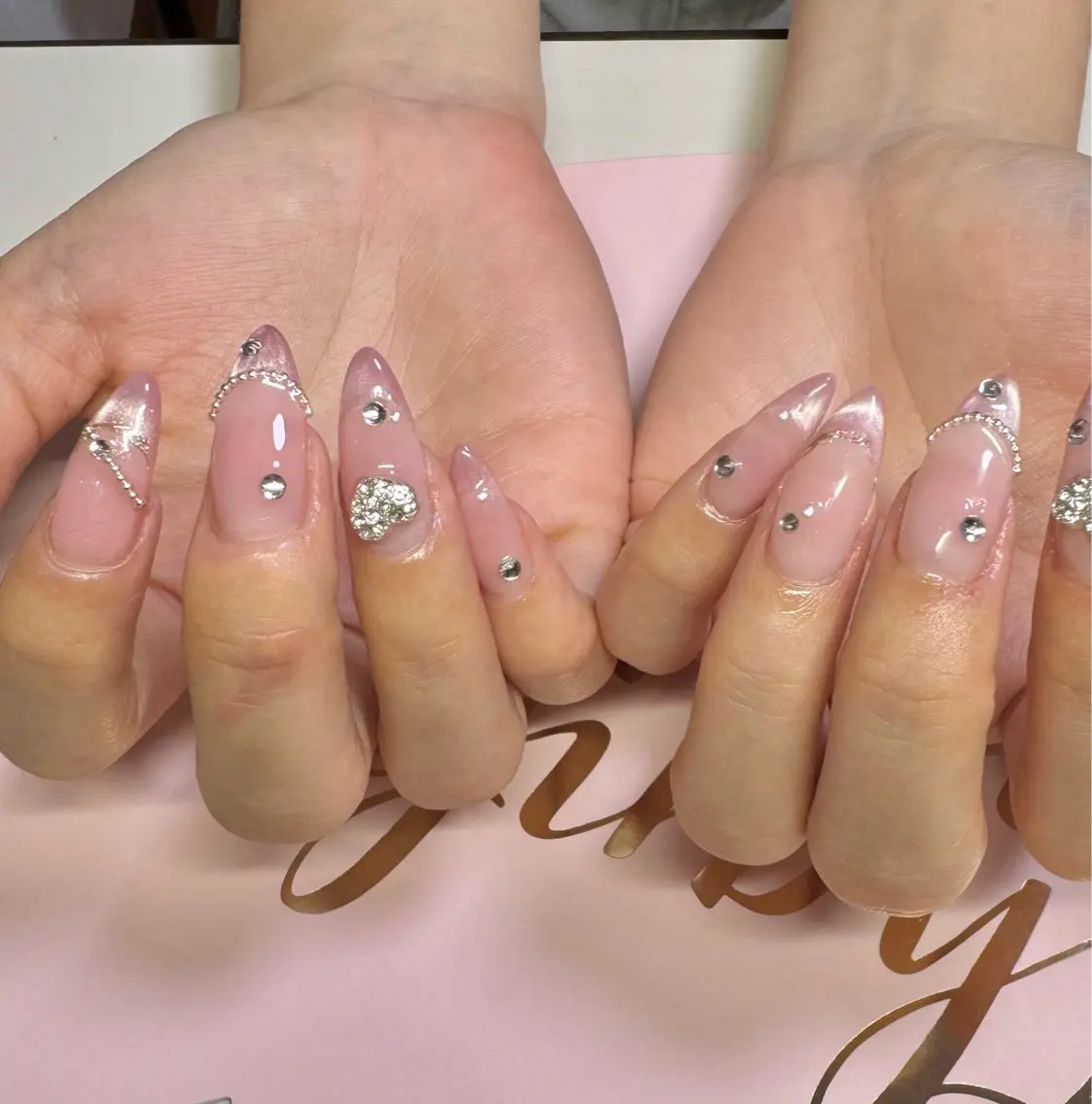 ネイル BENI 💅✨のネイルデザイン
