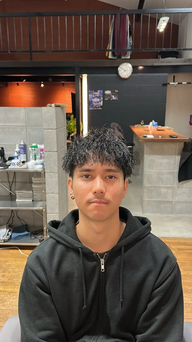 ショート パーマ パーマ ONECLIPZ 兼子　啓のヘアスタイル
