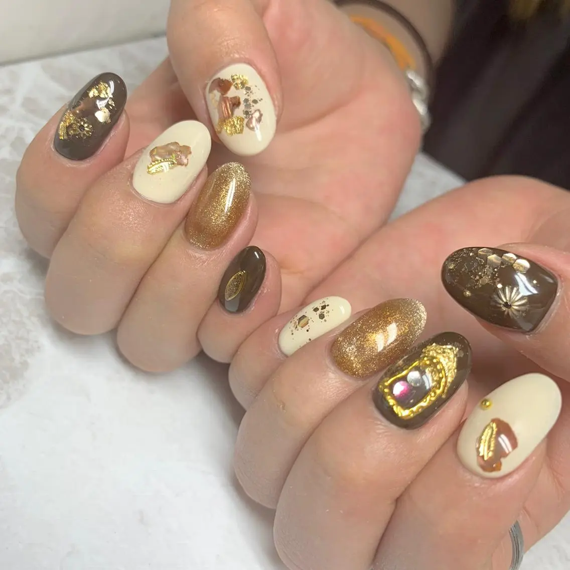 ネイル ブラウン バレンタイン LULU LIMAのネイルデザイン