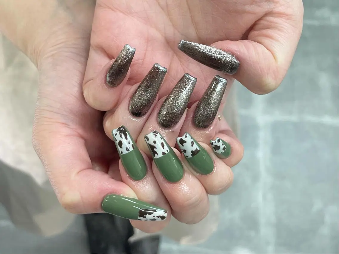 ネイル アートネイル ジェルネイル マグネットネイル ニュアンスネイル ワンカラーネイル ハンドネイル nailstudio eviz新宿店のネイルデザイン