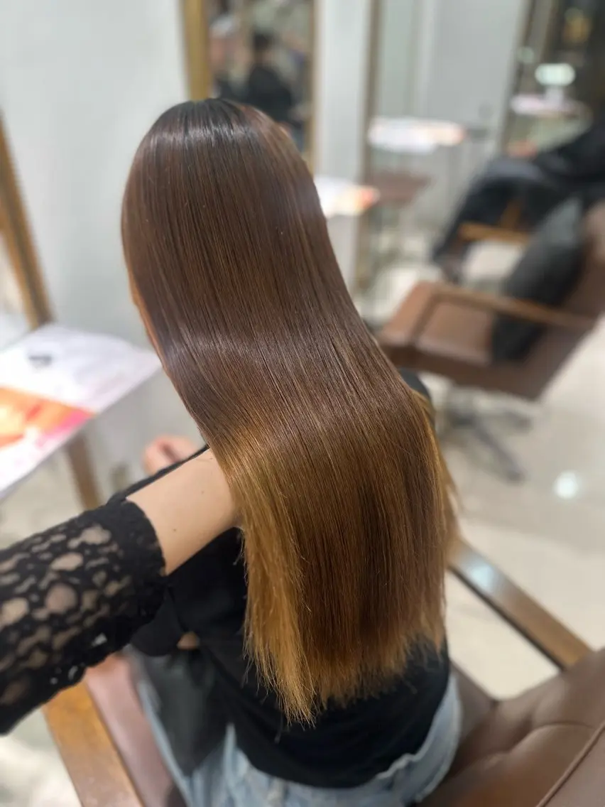 ロング トリートメント 髪質改善艶カラー🩶 Nanako ⟡.·のヘアスタイル