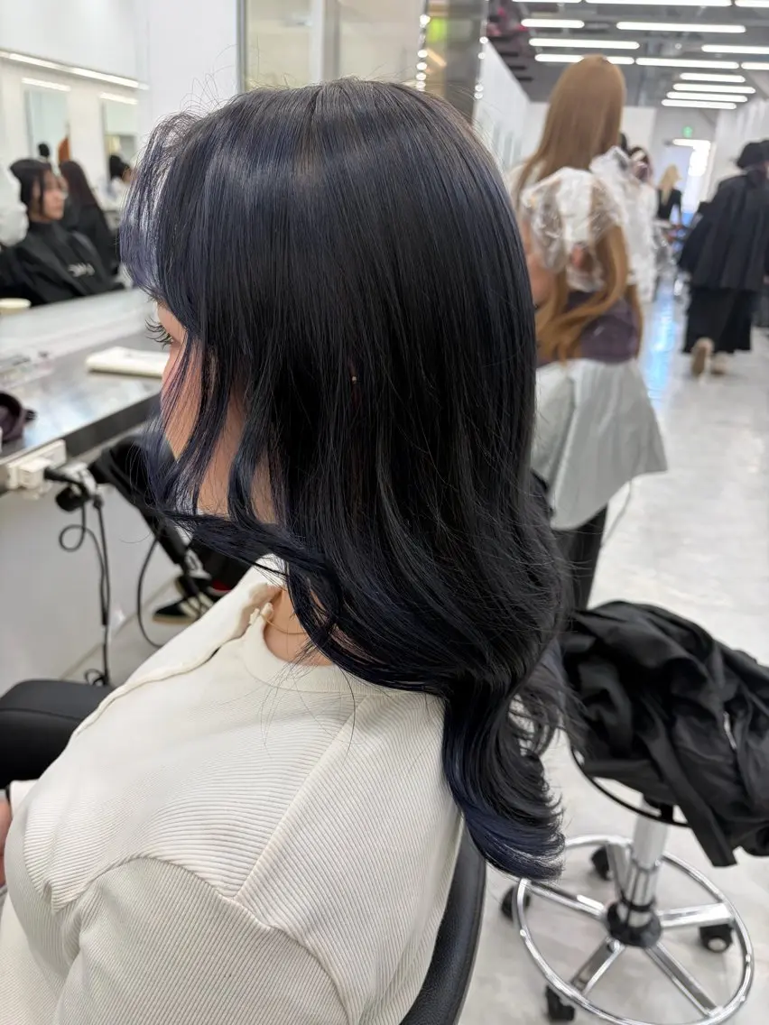 ロング ヘアカラー トリートメント 艶髪ハイトーンカラー 渋谷🎀ririkaのヘアスタイル
