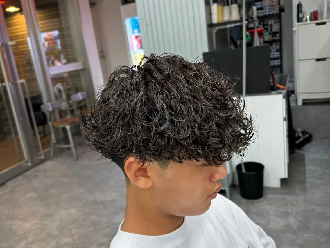 ショート カラー パーマ メンズ 🔥漢髪特化メンズ マネージャーYUKIのヘアスタイル