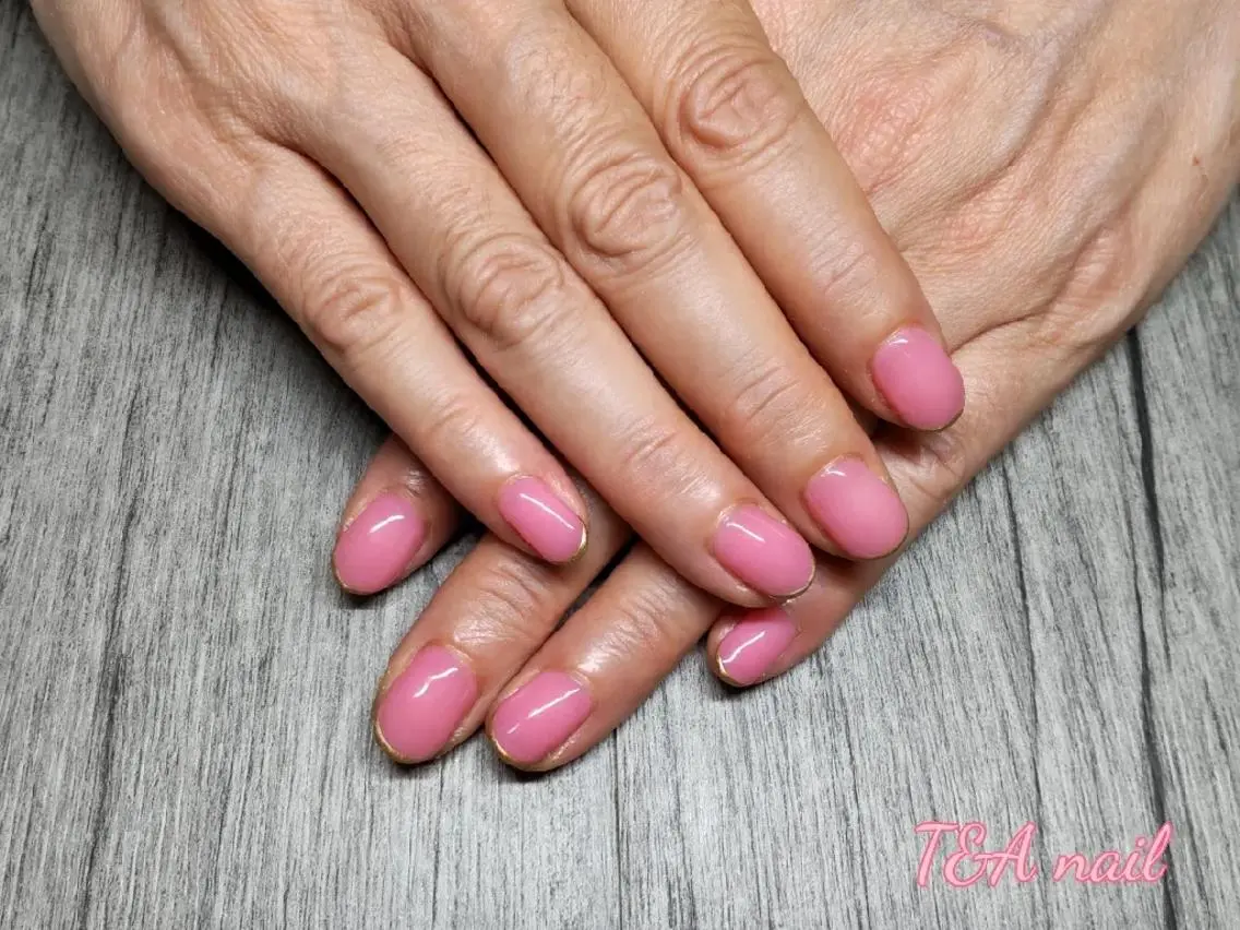 ミディアム ネイル ジェルネイル ニュアンスネイル ピンク スカルプネイル シンプルネイル T&A nailのネイルデザイン