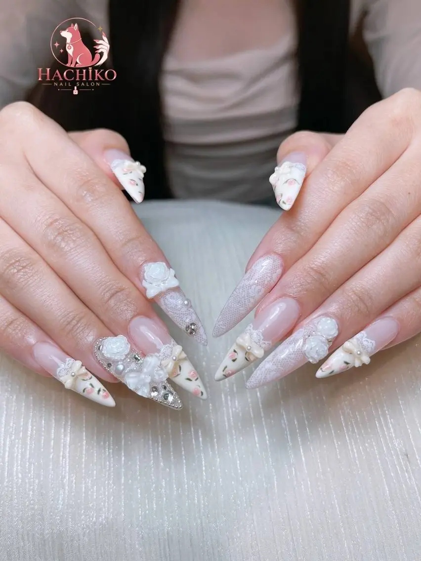 ネイル チークネイル クリアネイル ガーリー キラキラネイル 韓国ネイル ハンドネイル Hachiko Nail Salonのネイルデザイン