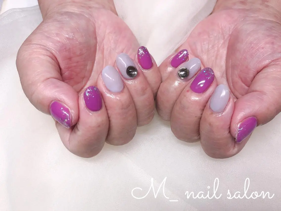 ネイル シンプルネイル M_ nail salonのネイルデザイン