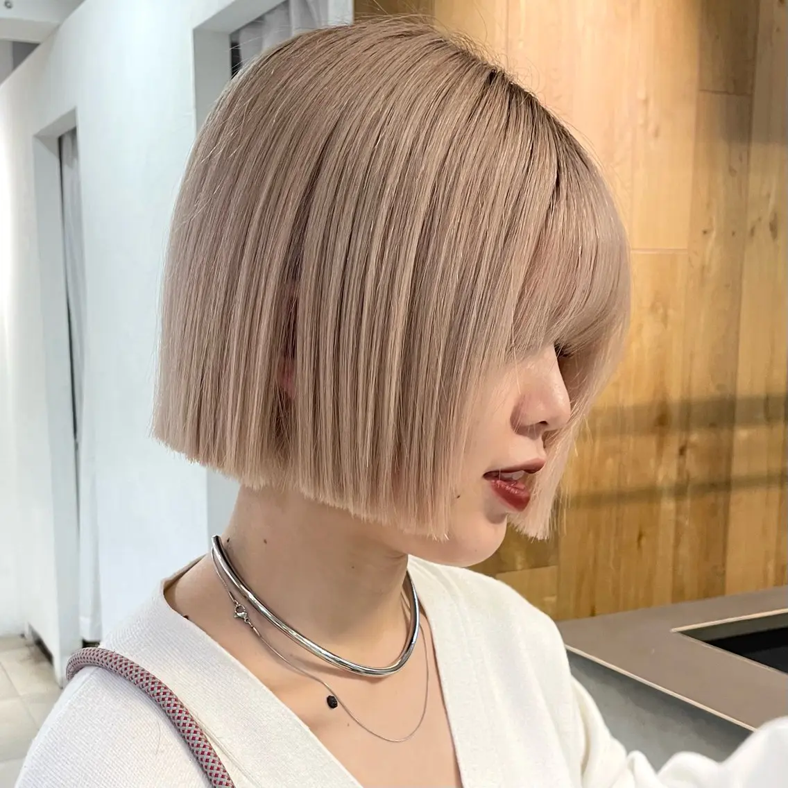 ショート 盛れる透明感カラー momokaのヘアスタイル