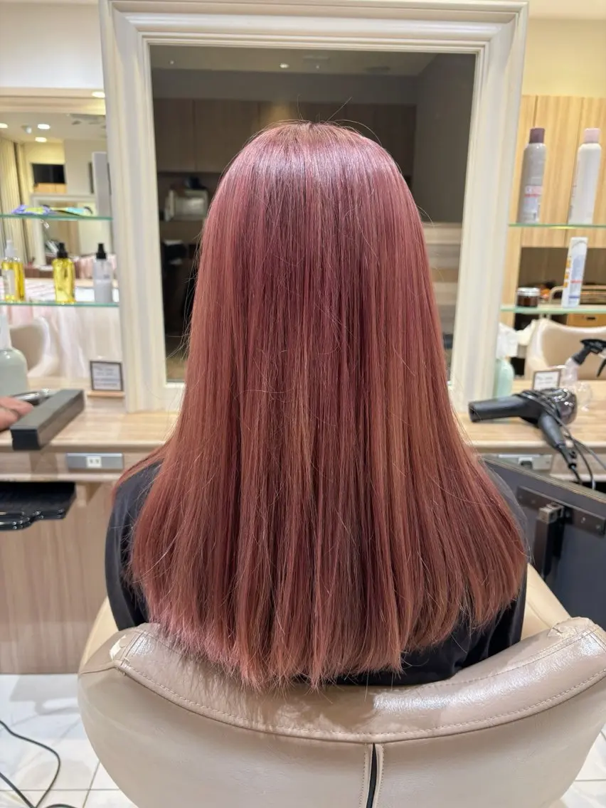 ロング カラー ヘアカラー トリートメント ハイトーンカラー☁️ 西條 楓花のヘアスタイル