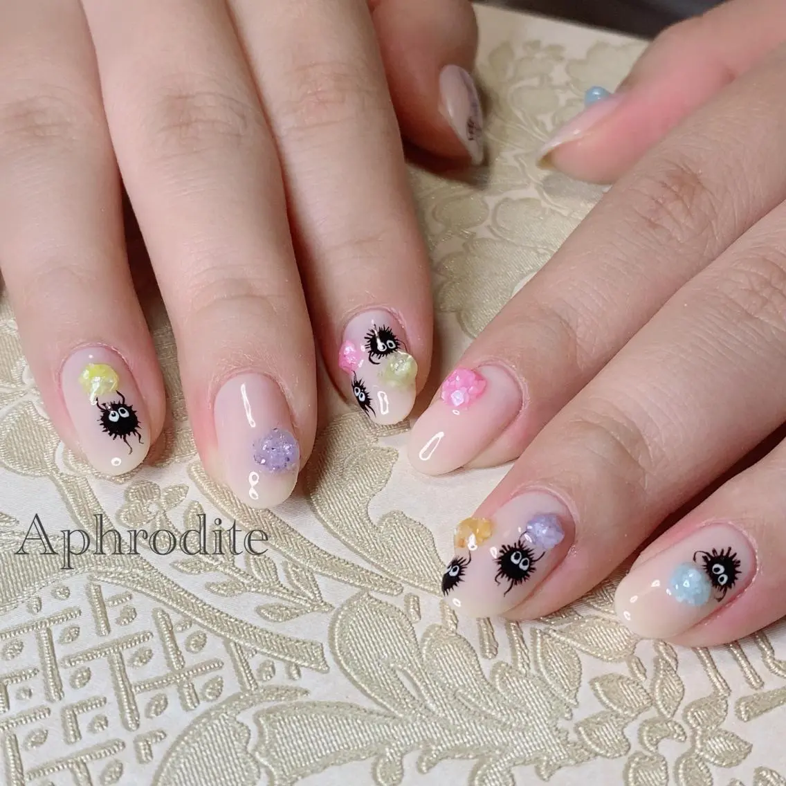 ネイル Aphrodite パラジェル認定サロンのネイルデザイン