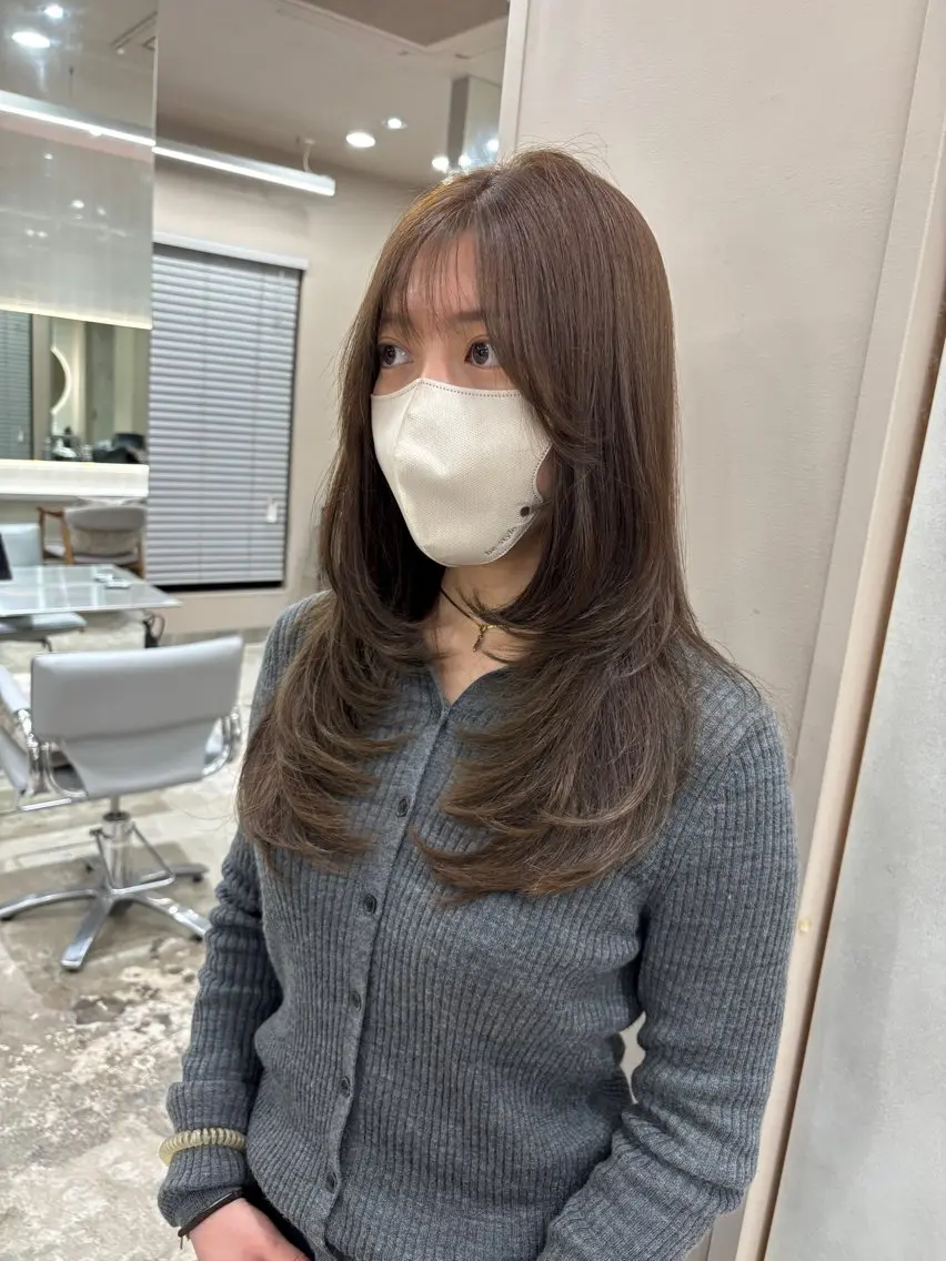 ロング レイヤーカット コトネ🫧 韓国風レイヤーカットのヘアスタイル