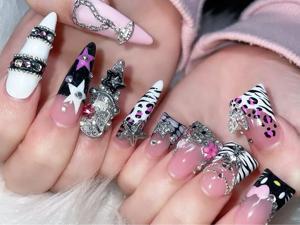 ネイル ハンドネイル ハンドケア Nova Nail Nambaのネイルデザイン