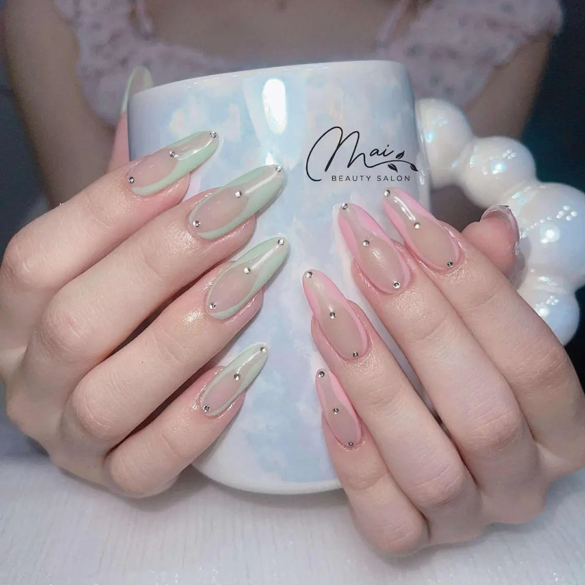ネイル フットネイル ジェルネイル マグネットネイル パラジェル ワンホンネイル MaiBeauty Niのネイルデザイン